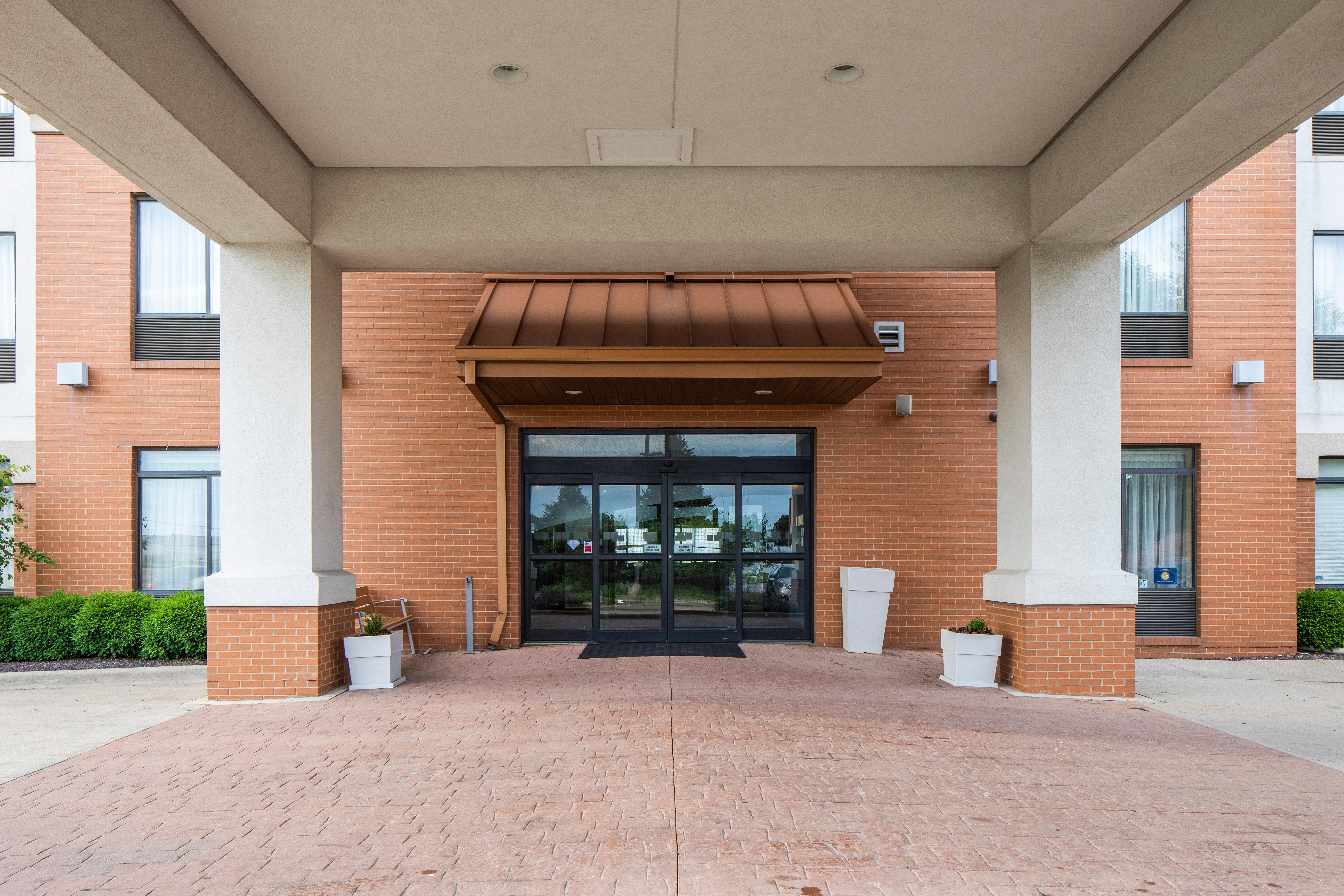 Holiday Inn Express Bloomington West By Ihg Exterior foto